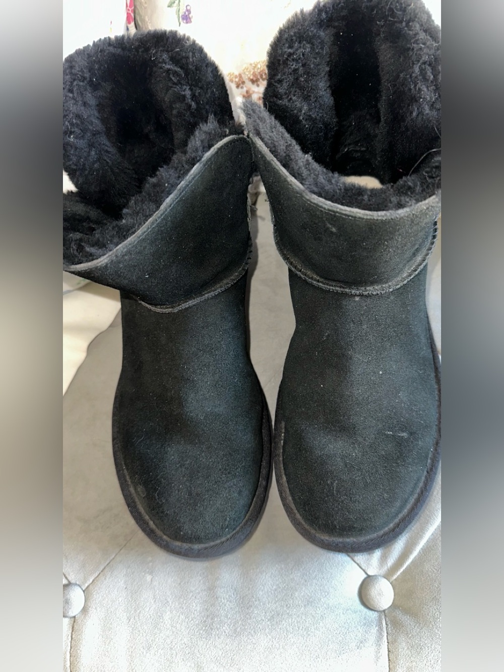 Used Ugg Sheepskin Lined Boots sz 10